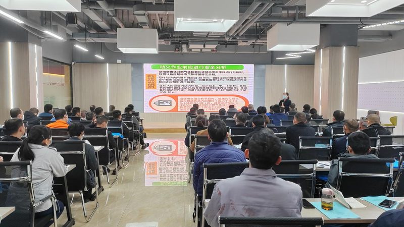 管理培训讲师资质：揭秘资质背后的价值与价格